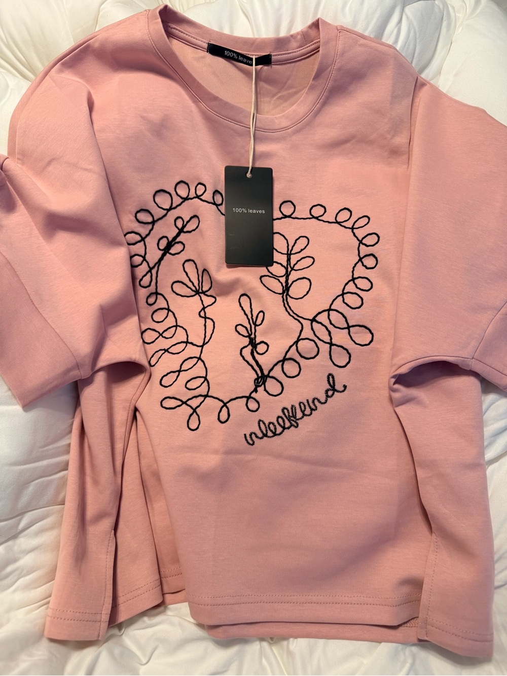 Cropped Pink T-Shirt with Vine Embroidery